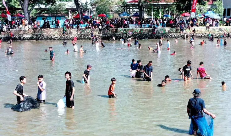 Peserta Festival Memet Ikan 2026 di Klaten Meninggal Saat Berebut Ikan, Diduga Akibat Kelelahan dan Serangan Jantung