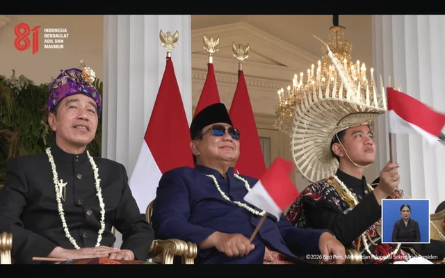 Prasetyo Hadi Sebut Keakraban Prabowo, Gibran, dan Jokowi di HUT ke-81 RI Hal yang Semestinya