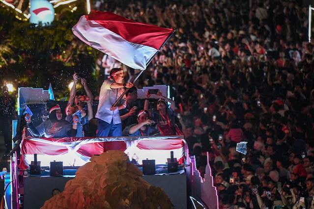 Seskab Teddy Sebut Antusiasme HUT ke-81 RI Luar Biasa, Lebih dari 150 Ribu Warga Padati Kawasan Istana hingga Monas