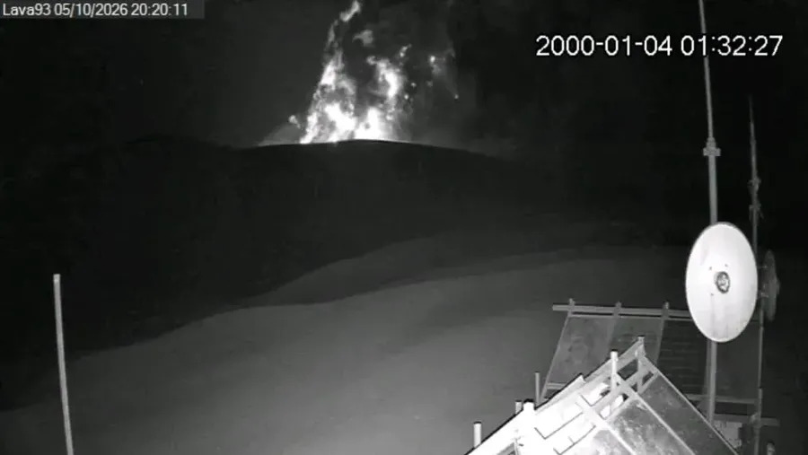 Gunung Anak Krakatau Kembali Erupsi, Warga Diimbau Tak Mendekat Radius 2 Kilometer