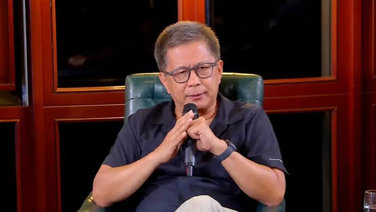 Rocky Gerung Pasang Badan Bela MBG dan Koperasi Merah Putih: Janji Kampanye Tak Boleh Dibatalkan